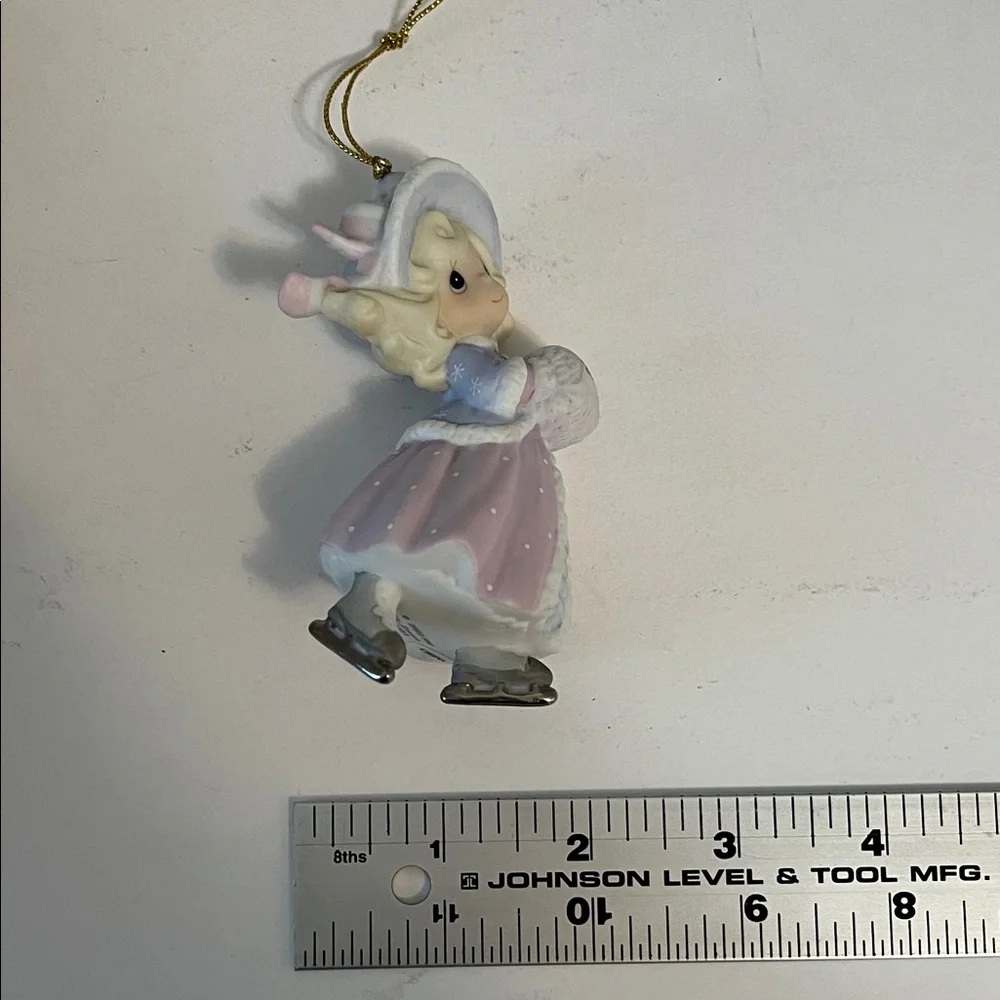 Precious Moments Ornament May Your Holiday Sparkle With Joy 2002 Girl Skating